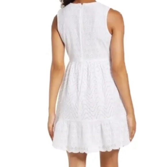 Vineyard Vines White Eyelet Ruffle Bottom Fit N Flare Allamanda Dress—2 - Picture 3 of 15